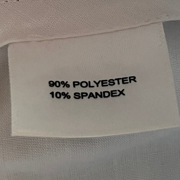 Peter Millar Women's Bermuda Golf Wicking Shorts sz 4 Dot Print - Picture 4 of 5